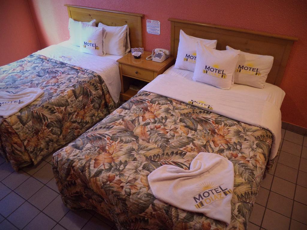 تيجوانا Hotel Diaz الغرفة الصورة