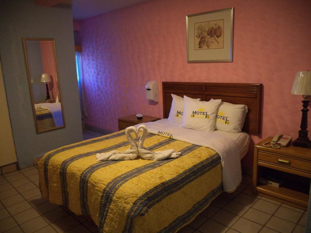 تيجوانا Hotel Diaz المظهر الخارجي الصورة